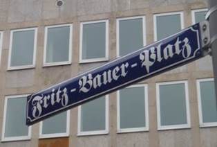 Fritz-Bauer-Platz klein